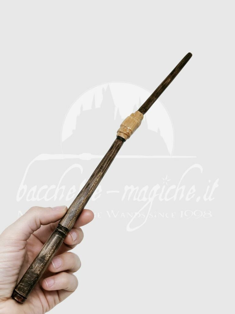 Ron-Weasley-bacchetta-spezzata-legno